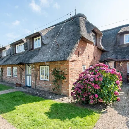 Casa de Férias Friesenhaus Kaeptn Hahn Hausteil 1 *